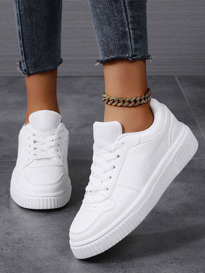 Women Sporty Skate Shoes for Woman Letter Graphic Lace-Up Front Outdoor Sneakers
